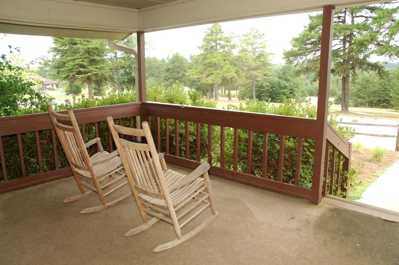 Carolina Landing Camping Resort Two-Bedroom Cabin 1 Fair Play المظهر الخارجي الصورة